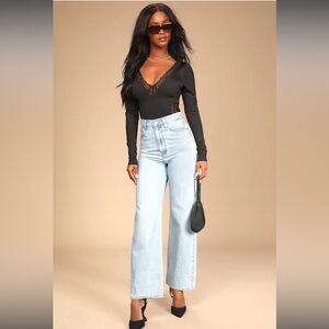 NWOT Lulus Black Lace Bodysuit 🖤